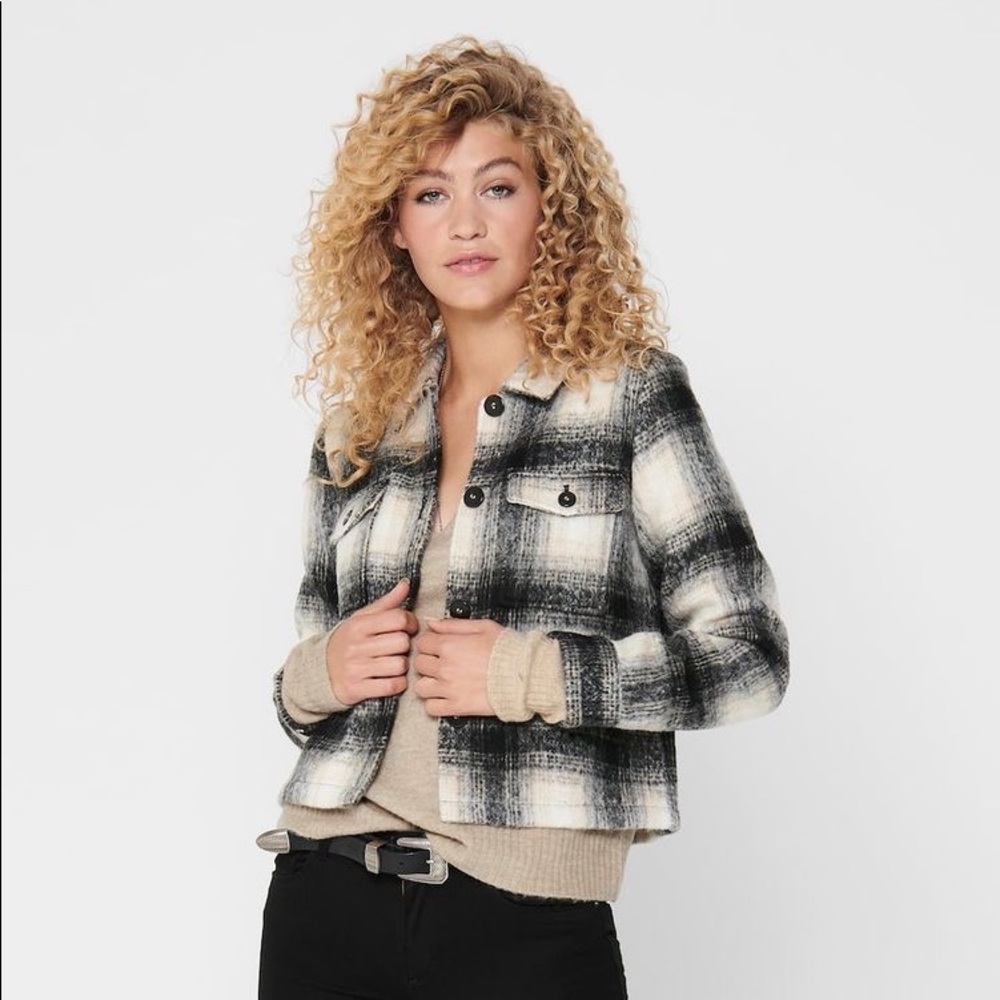 Cropped Shacket